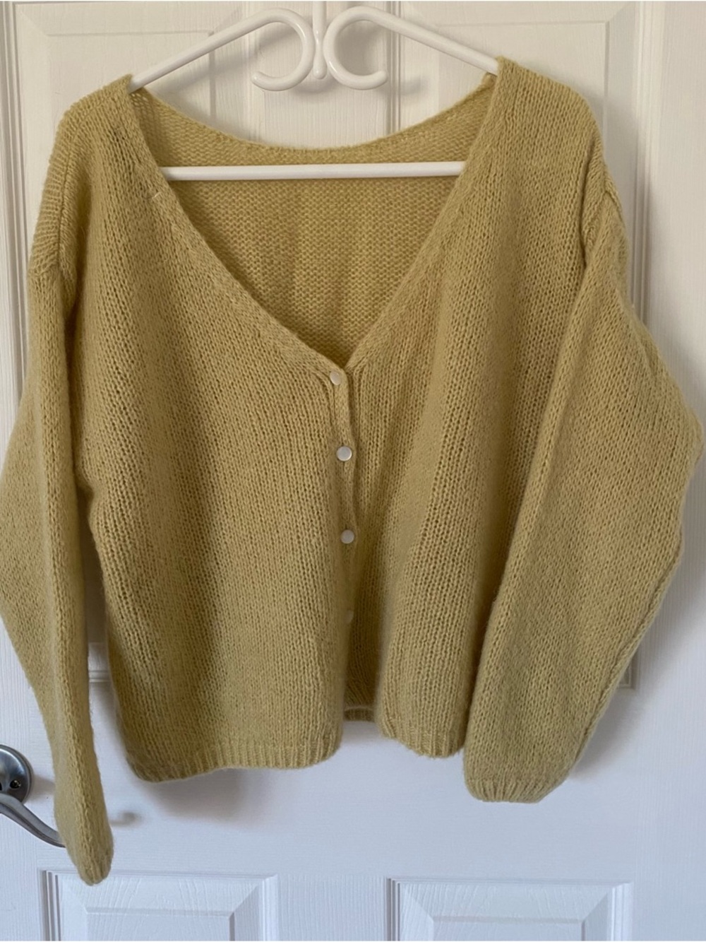 Simons Soft V-Neck Button-Front Cardigan - Pale Yellow